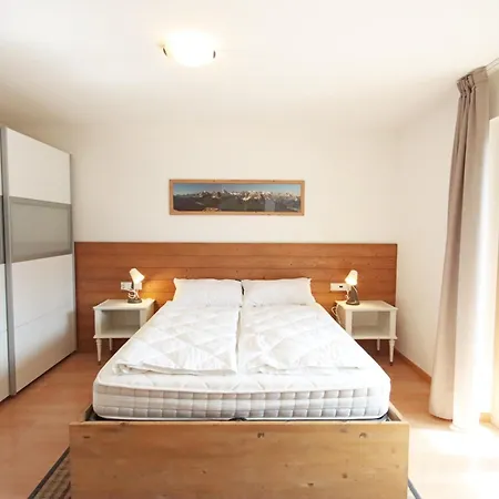 Aurturist Roulette Apartment *